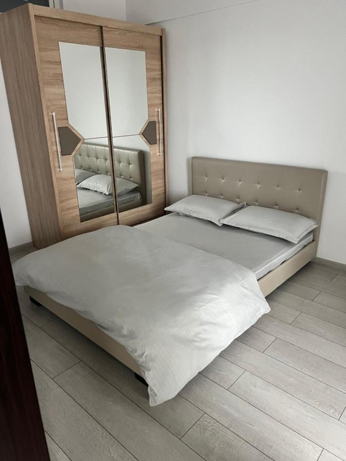 The Bliss Ramnicu Valcea Exterior foto
