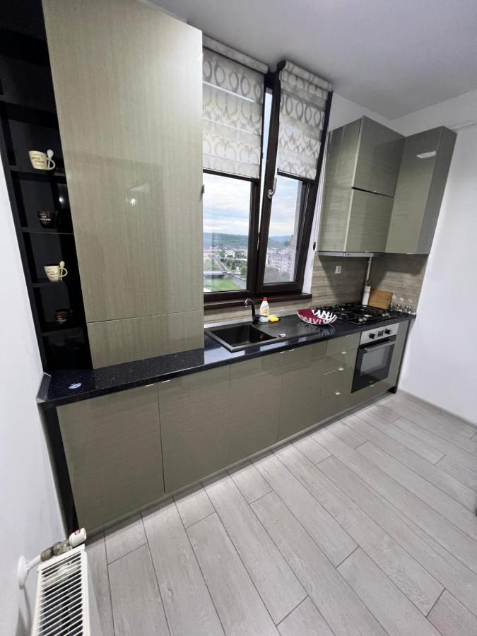 The Bliss Ramnicu Valcea Exterior foto