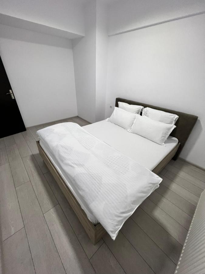 The Bliss Ramnicu Valcea Exterior foto