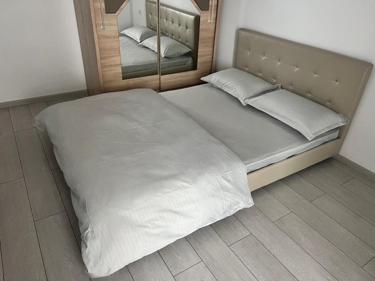The Bliss Ramnicu Valcea Exterior foto