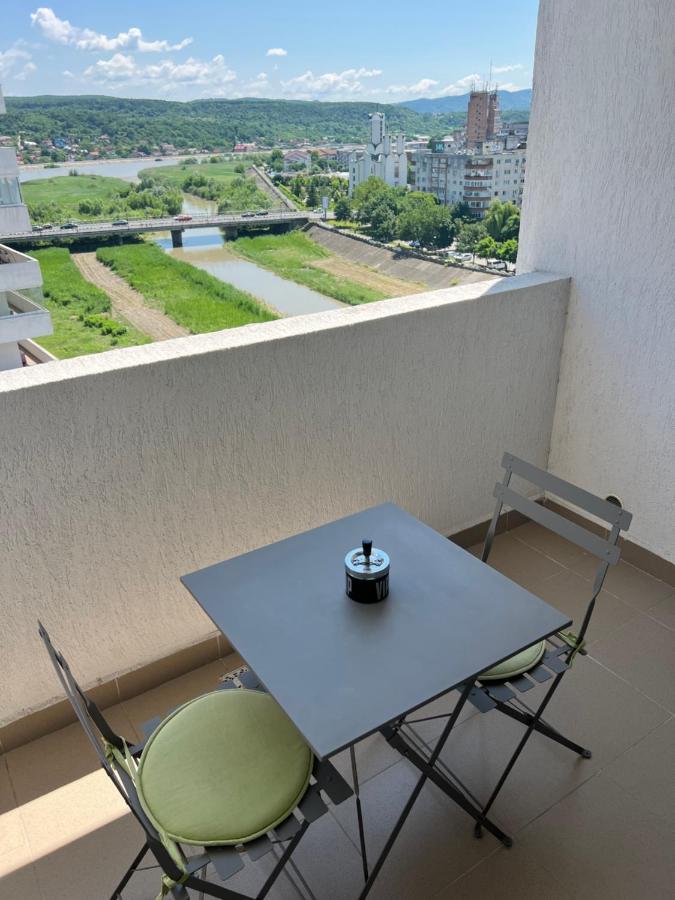 The Bliss Ramnicu Valcea Exterior foto